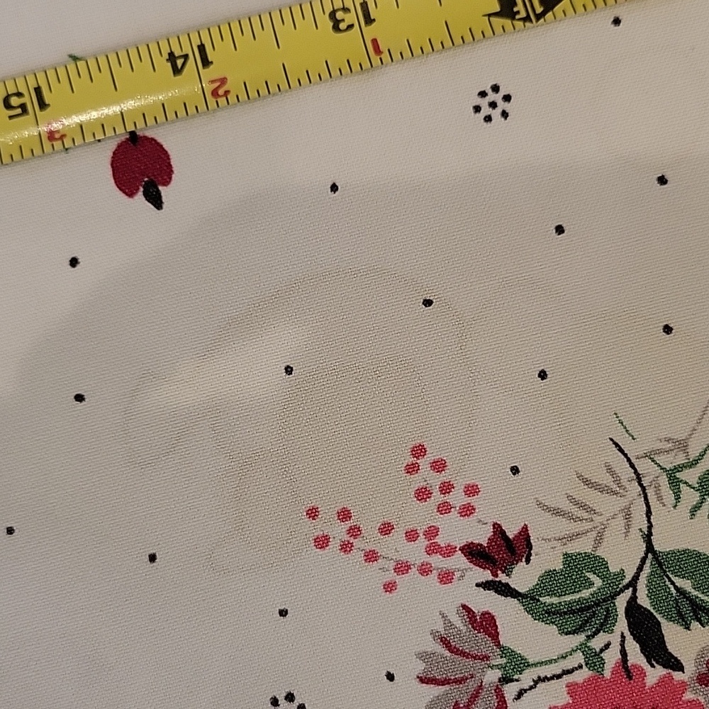 Vintage Floral Square Tablecloth with Yellow and Pink Rose Accents - Picture 11 of 12
